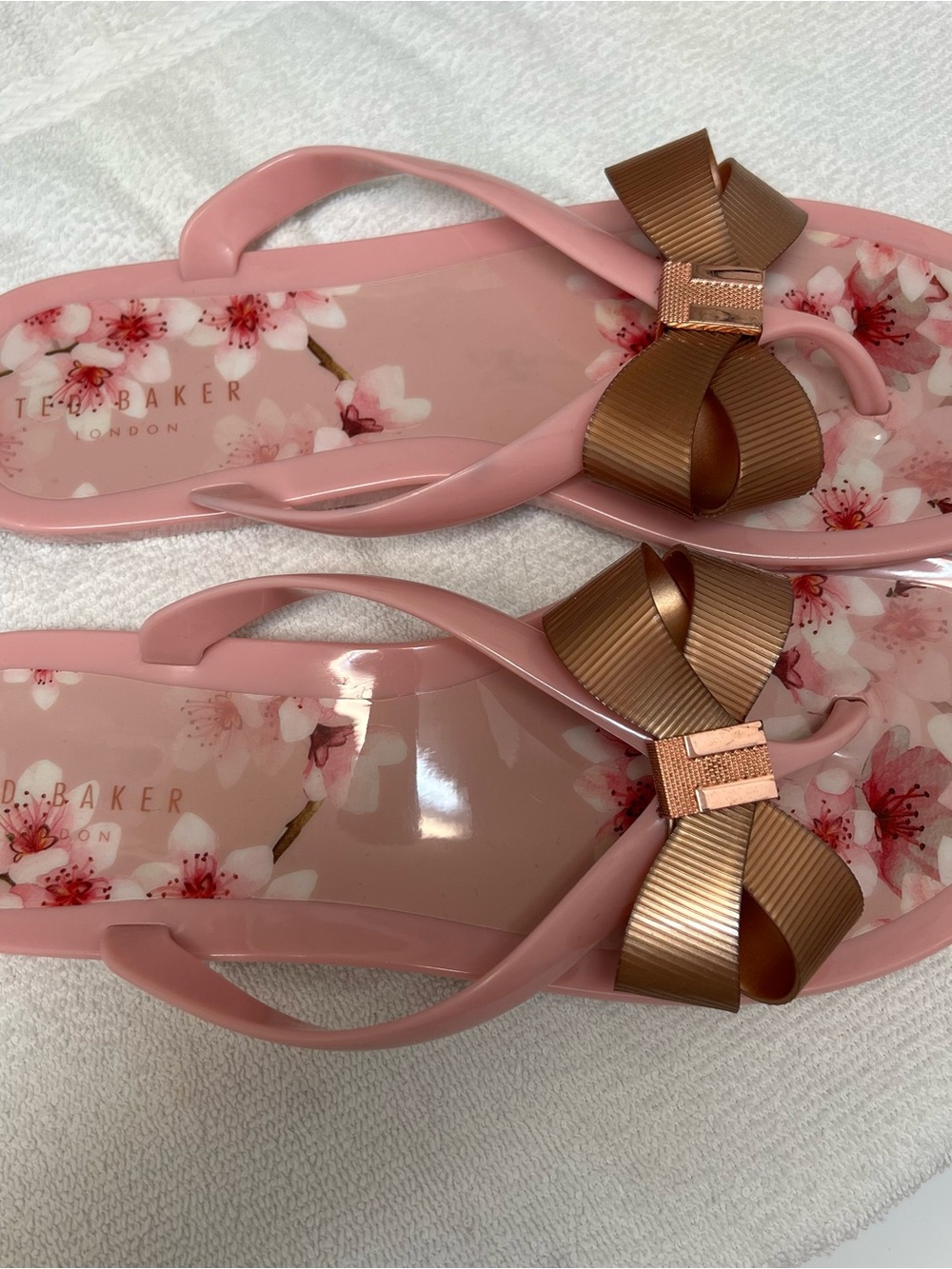 Ted Baker London Cherry Blossom Pink Bow Sandals Flip Flop Sz 8